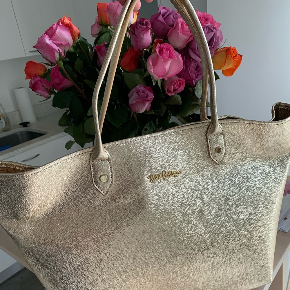 Lilly Pulitzer brand new Gold La La Tote
